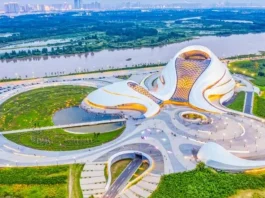 Honeymoon in China, romantic destinations in China, Great Wall honeymoon, luxury hotels China honeymoon, Chinese tea ceremony for couples, adventure honeymoon China, traditional Chinese culture honeymoon, best time to visit China, China honeymoon travel tips,